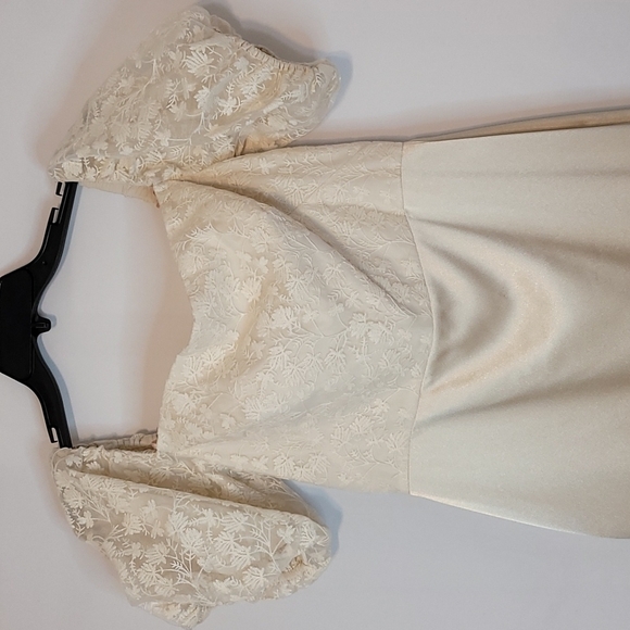 GAL Meets Glam Adele Off The Shoulder Dress - Picture 12 of 17